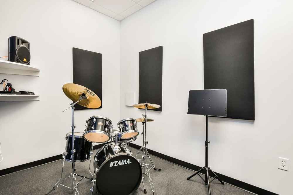 Bach to Rock Sandy Plains room with instruments