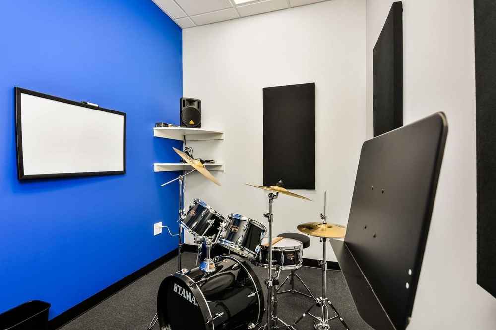 Bach to Rock Sandy Plains room with instruments